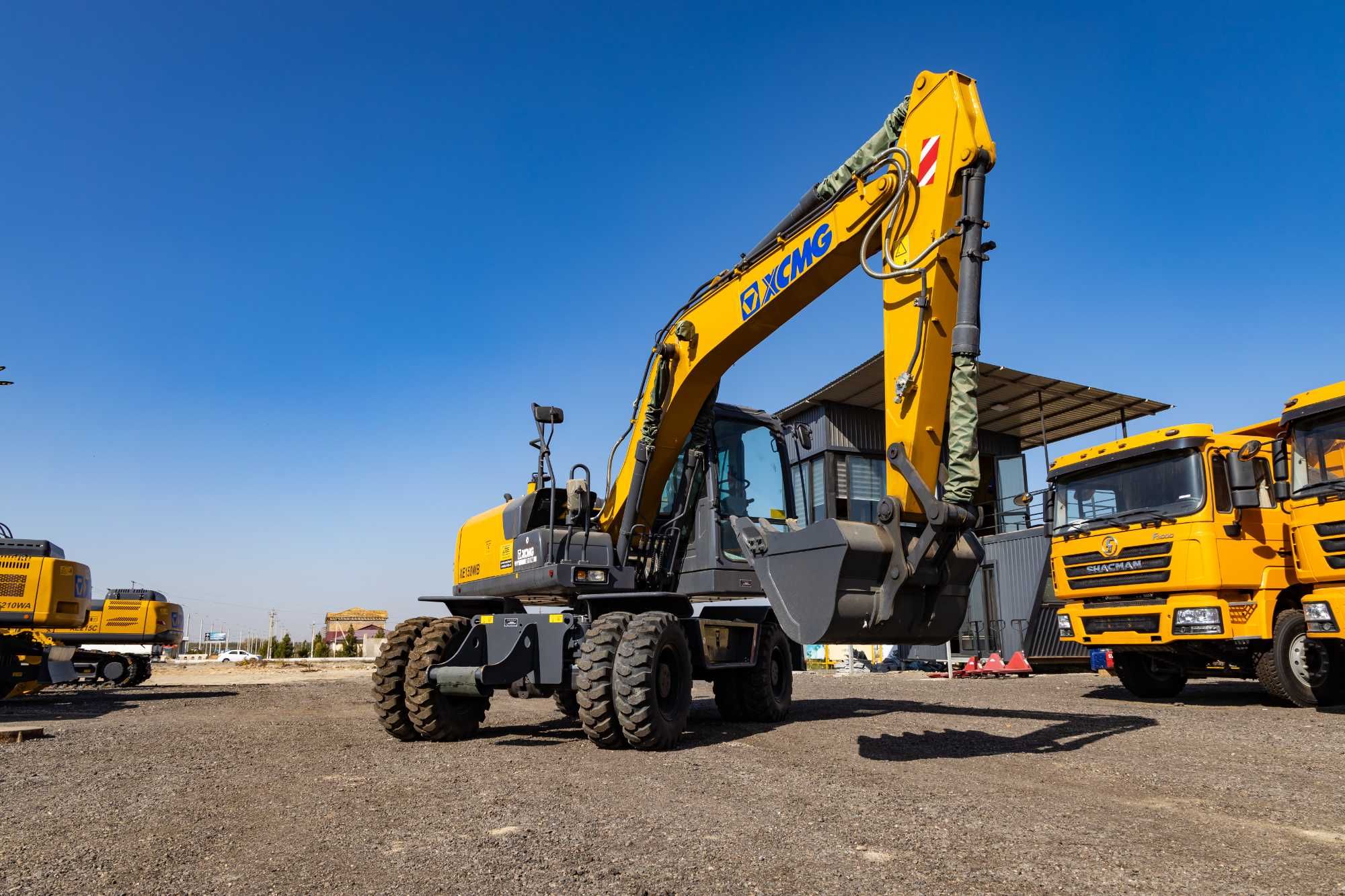 Использование колесных экскаваторов: что это и особенности - Авто